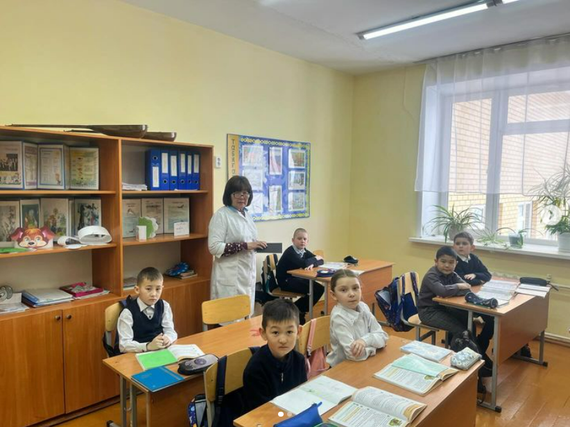 информационный час